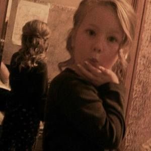 Meet your Posher, Nina